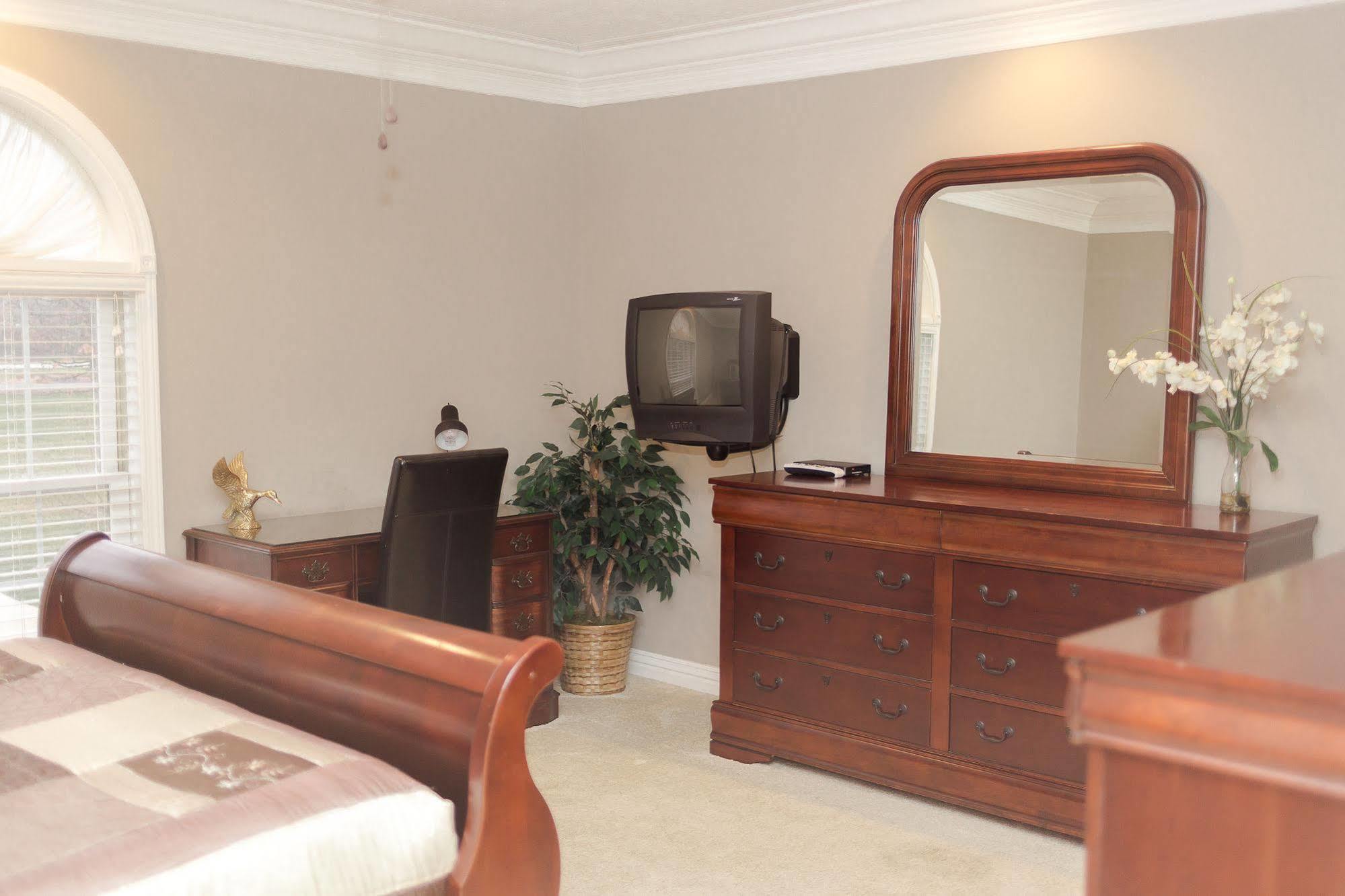 WaynesvilleLafayette Grand Manorアパートメント エクステリア 写真